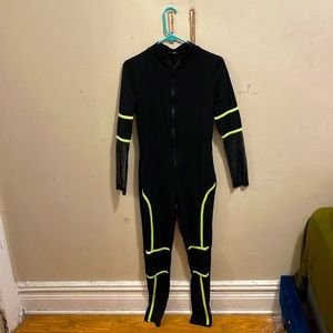 Level active jumpsuit- Balck/Green SIZE:Large